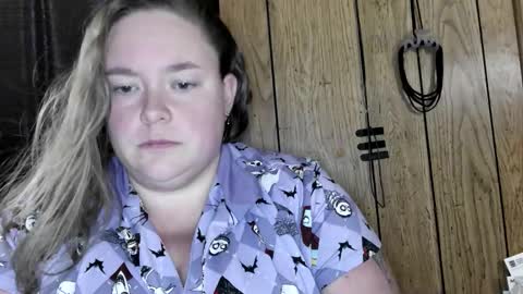 Snapshot of ladylynn13 chatting on 02-12-26, 06:58 LadyLynn13 online show from 02-12-26, 06:58