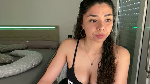 Snapshot of ladymelon13 chatting on 04-04-26, 03:53 ladymelon13 online show from 04-04-26, 03:53