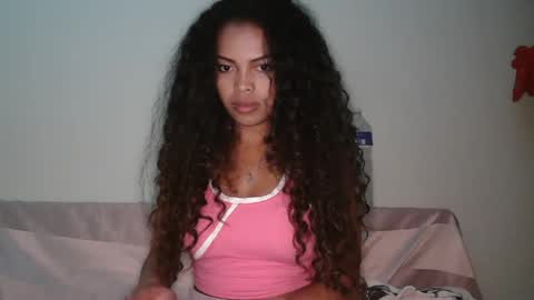 Snapshot of ladysarah101 chatting on 09-10-25, 09:37 Sarah Sam online show from 09-10-25, 09:37