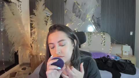 Lady  online show from 02-23-26, 03:48