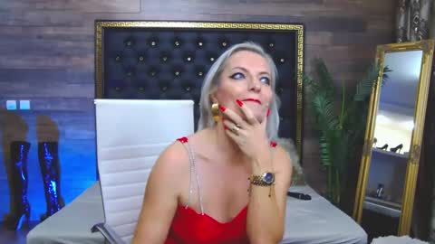 Snapshot of ladytouch chatting on 12-10-24, 02:38 ladytouch online show from 12-10-24, 02:38