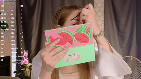 Lilia online show from 11-19-25, 06:46