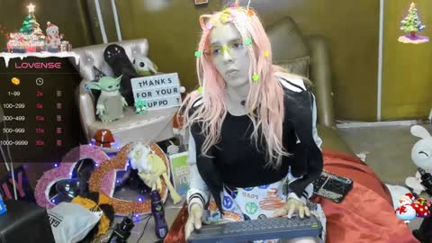 Skinnygirl online show from 01-07-25, 01:28