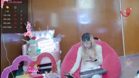 Snapshot of laflakita21 chatting on 04-24-26, 10:45 Skinnygirl online show from 04-24-26, 10:45