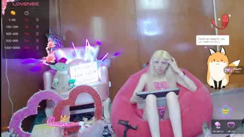 Snapshot of laflakita21 chatting on 04-27-26, 11:25 Skinnygirl online show from 04-27-26, 11:25