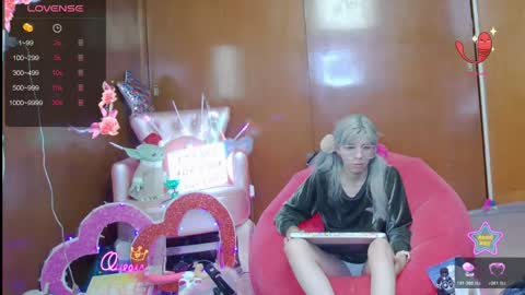 Snapshot of laflakita21 chatting on 05-16-26, 12:40 Skinnygirl online show from 05-16-26, 12:40