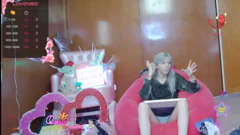 Snapshot of laflakita21 chatting on 05-16-26, 12:51 Skinnygirl online show from 05-16-26, 12:51