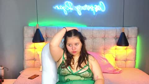    online show from 01-07-25, 03:33