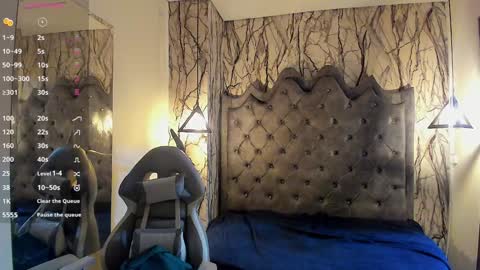 Laia online show from 12-17-24, 11:17