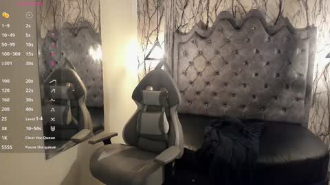 Laia online show from 12-19-24, 11:18