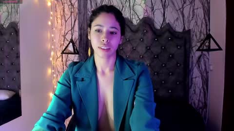 Laia online show from 01-08-25, 03:39