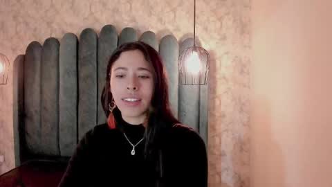 Laia online show from 03-08-25, 06:16