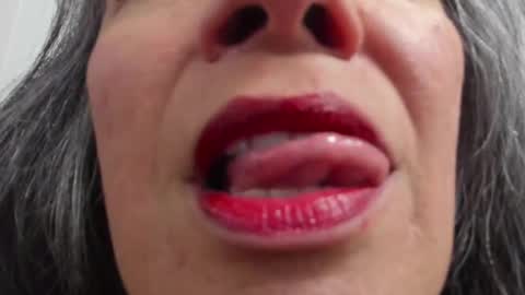 Lailacastillo online show from 02-11-25, 11:10