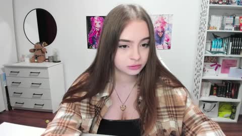 Kira online show from 01-31-25, 01:43