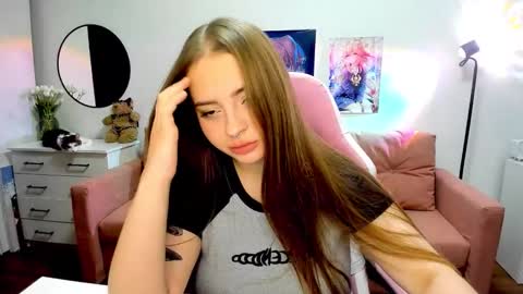 Kira online show from 09-08-25, 09:47