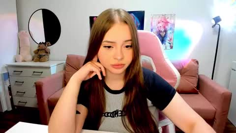 Kira online show from 09-24-25, 07:28