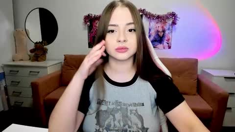 Kira online show from 11-26-25, 10:55