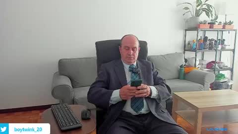 Snapshot of lajose52 chatting on 07-19-26, 01:04 lajose52 online show from 07-19-26, 01:04