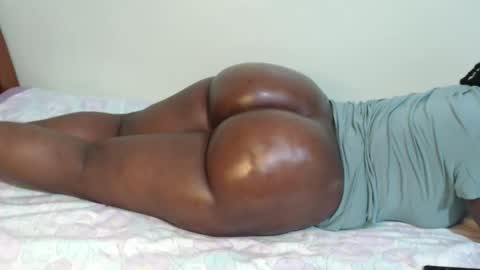 Snapshot of lakeeza chatting on 02-01-25, 07:36 ANNIE online show from 02-01-25, 07:36