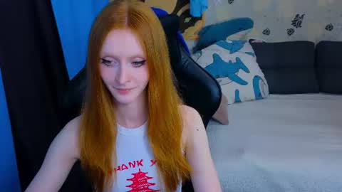 Snapshot of laksmrrr chatting on 07-01-26, 05:12 Lu Alex online show from 07-01-26, 05:12