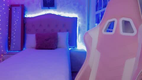 lala Moon online show from 01-16-26, 10:52