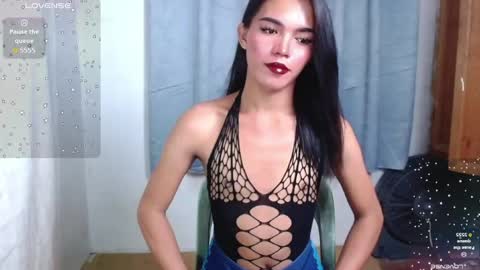 Snapshot of lala_moves chatting on 06-03-26, 12:41 Joxie online show from 06-03-26, 12:41