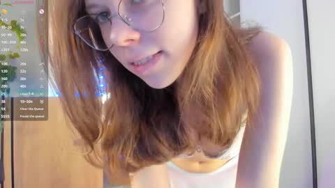 Snapshot of lalajecks chatting on 02-26-26, 08:30 Julia online show from 02-26-26, 08:30