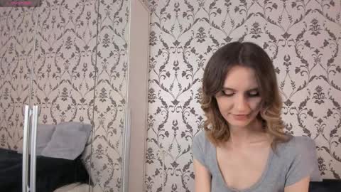 Julia online show from 05-15-26, 08:21