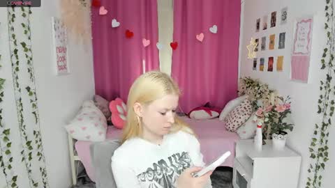 Laly online show from 06-29-26, 11:10