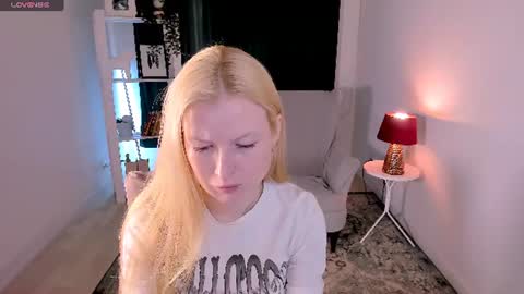 Laly online show from 07-18-26, 08:18
