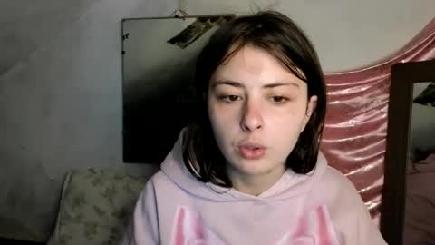 Snapshot of lama111111mama chatting on 06-10-26, 09:14 I work 5PM to 9 PM EST New York online show from 06-10-26, 09:14