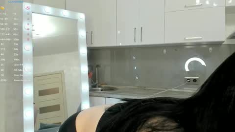Lama online show from 10-16-25, 02:29