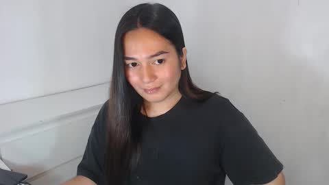 Snapshot of lamerystone chatting on 04-22-26, 09:49 Lamery online show from 04-22-26, 09:49