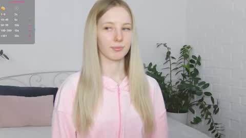 Liana online show from 01-19-26, 01:37