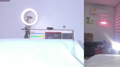 Snapshot of lana__kane_ chatting on 02-24-26, 09:18 Lana online show from 02-24-26, 09:18