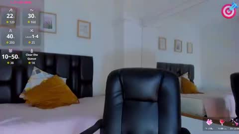 Snapshot of lana__rosse chatting on 06-15-26, 12:07 Lana online show from 06-15-26, 12:07