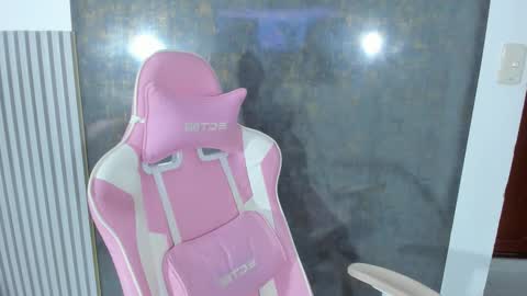 Lana online show from 03-25-26, 08:37