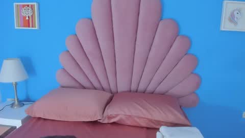 Lana online show from 04-08-26, 12:38