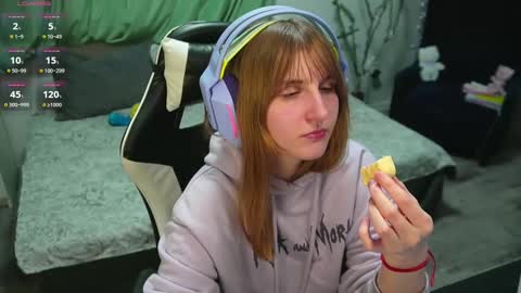 Kay online show from 03-05-25, 06:12