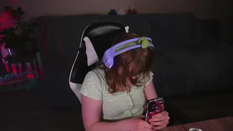 Kay online show from 04-17-26, 06:55