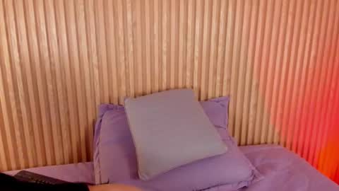 ... .          . ... online show from 01-14-26, 01:28