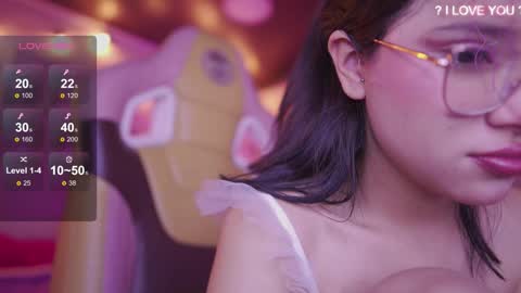 Snapshot of lana_dreams_ chatting on 02-11-26, 02:05 Lana online show from 02-11-26, 02:05