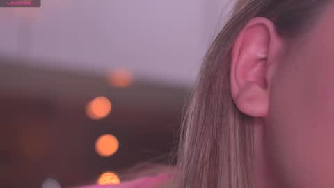 Snapshot of lana_rosy chatting on 01-08-25, 10:04 Alana online show from 01-08-25, 10:04