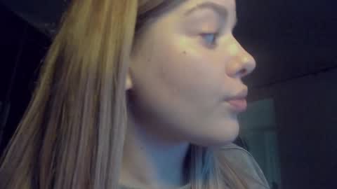 Snapshot of lana_rosy chatting on 02-04-25, 09:20 Alana online show from 02-04-25, 09:20