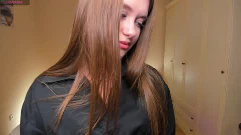 Snapshot of lana_set chatting on 02-24-26, 03:32 lana_set online show from 02-24-26, 03:32