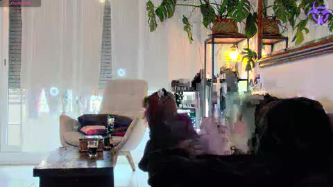 Snapshot of lana_the_virus chatting on 11-06-25, 01:23 Lana The Virus online show from 11-06-25, 01:23