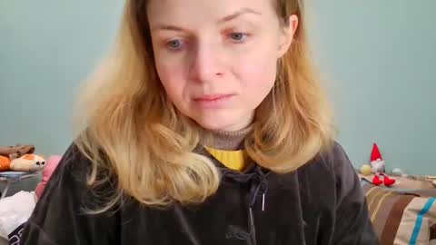 Snapshot of lanaangeldream chatting on 02-11-26, 03:44 Lana online show from 02-11-26, 03:44