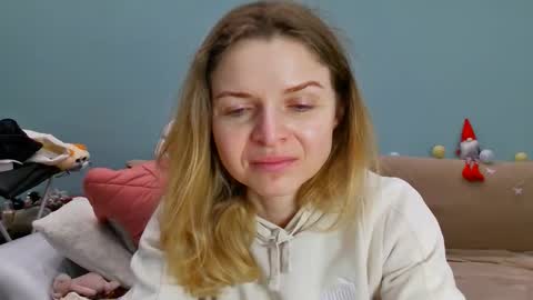 Snapshot of lanaangeldream chatting on 03-08-26, 12:42 Lana online show from 03-08-26, 12:42