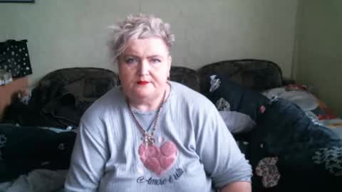 lanacat555 online show from 11-07-25, 11:10