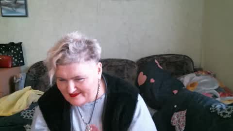 lanacat555 online show from 11-08-25, 11:32